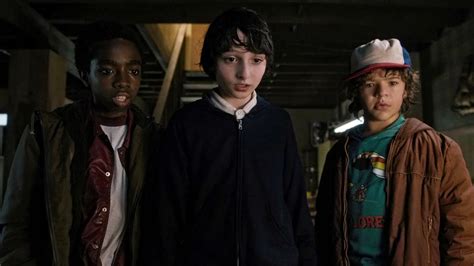 Stranger Things 1. Sezon İzle